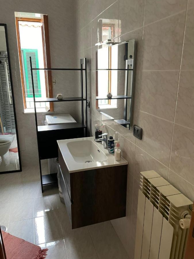 La Casa Di Giu Apartment ปอซซุออลี ภายนอก รูปภาพ