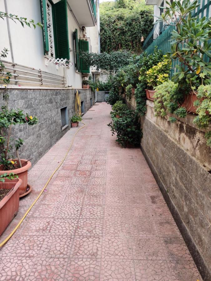 La Casa Di Giu Apartment ปอซซุออลี ภายนอก รูปภาพ